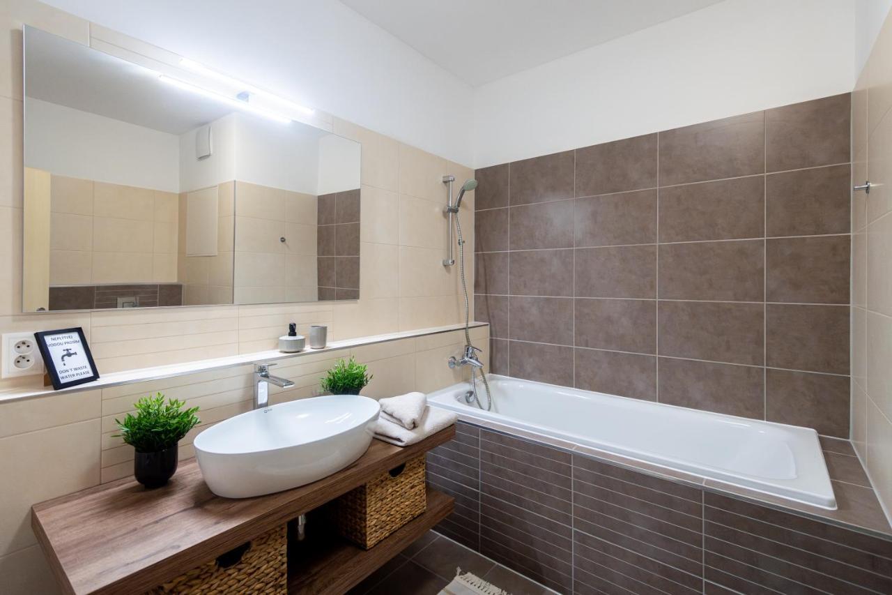 Nova Karolina Apartment Ostrava Exteriér fotografie